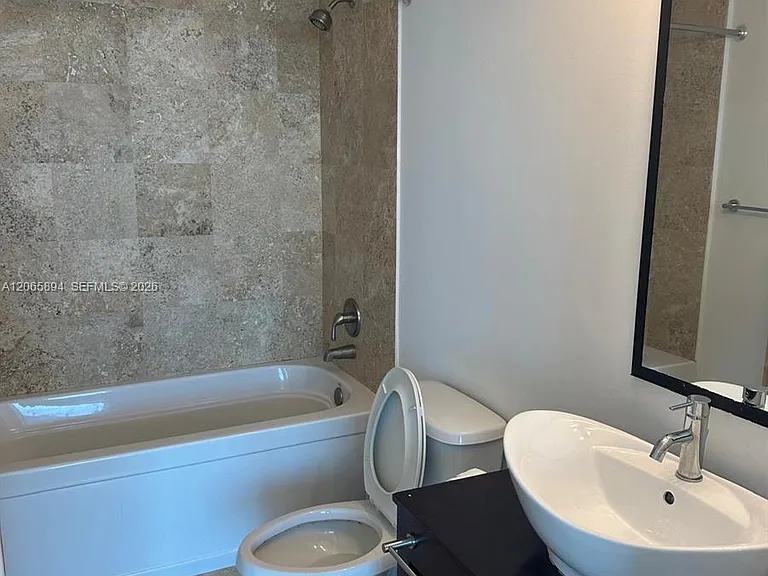 350 S Miami Ave #2913 — Photo 10