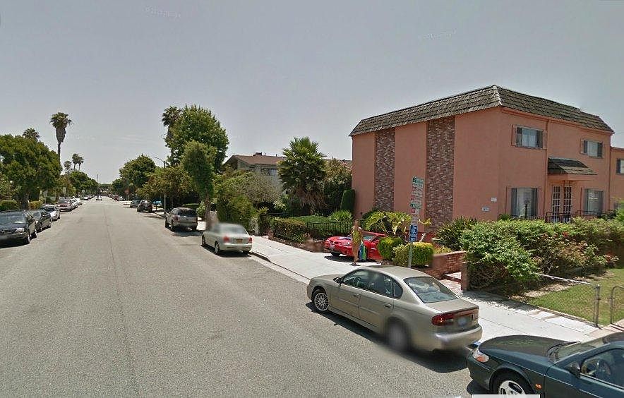 2nd image of 1425 Berkeley St
