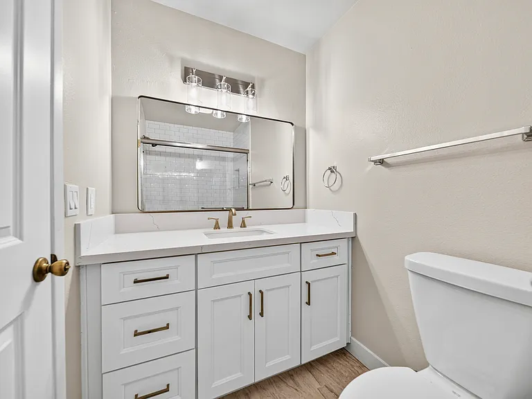 707 E Lomita Ave #4 — Photo 18