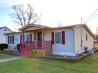 165 E Oak St, Coal City, IL 60416