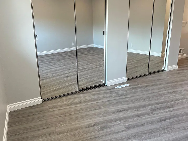6572 Crown Blvd — Photo 11