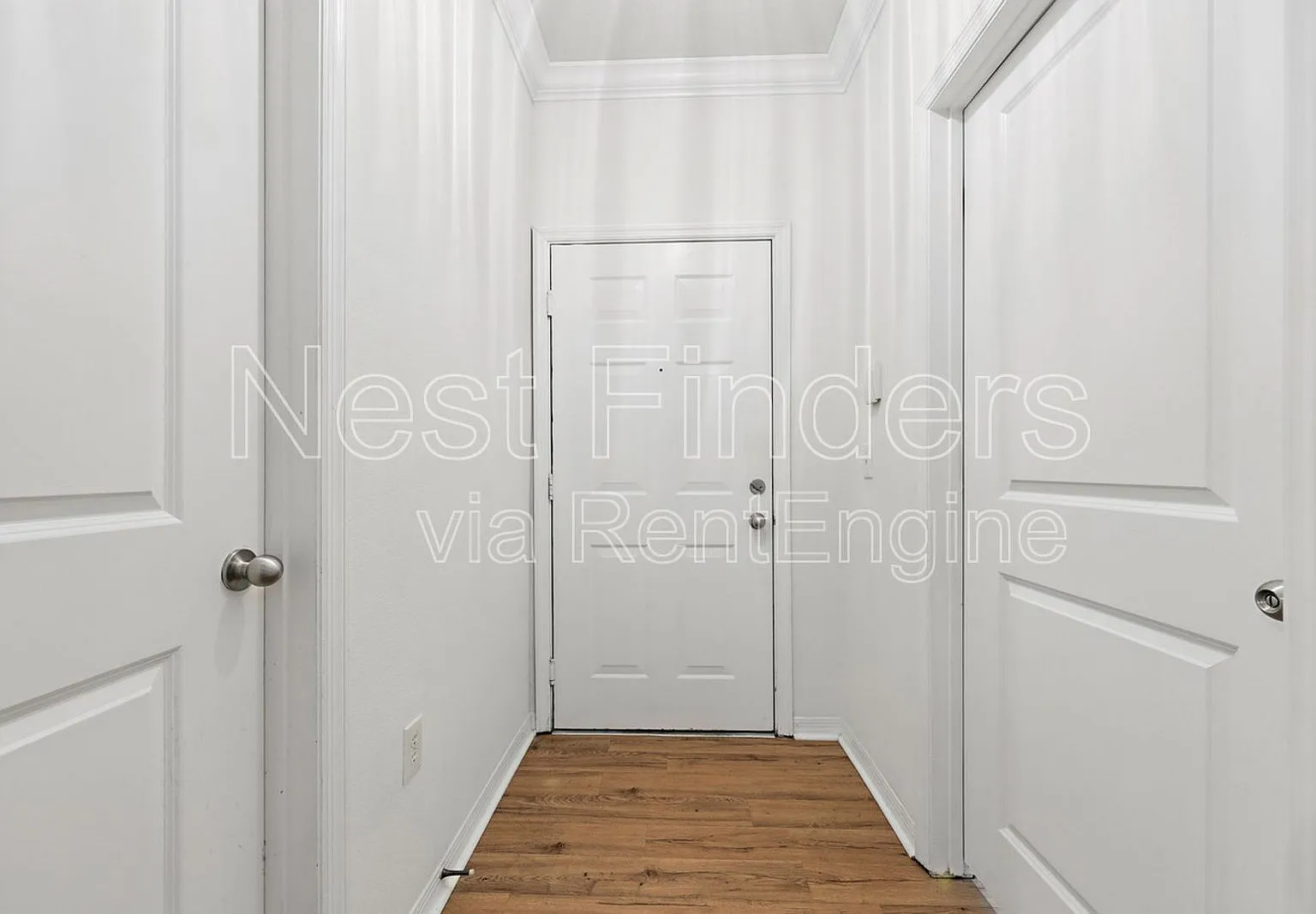 1 bed, 1.0 bath, 845 sqft, $1,295 — Photo 4