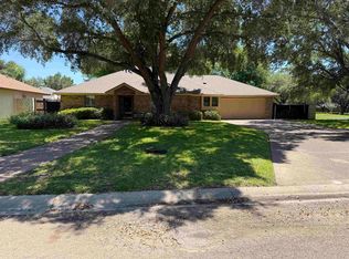 3101 Spring Creek Dr, Laredo, TX 78045