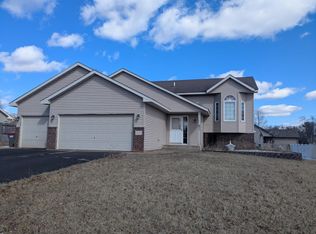 23715 4th St NE, Bethel, MN 55005