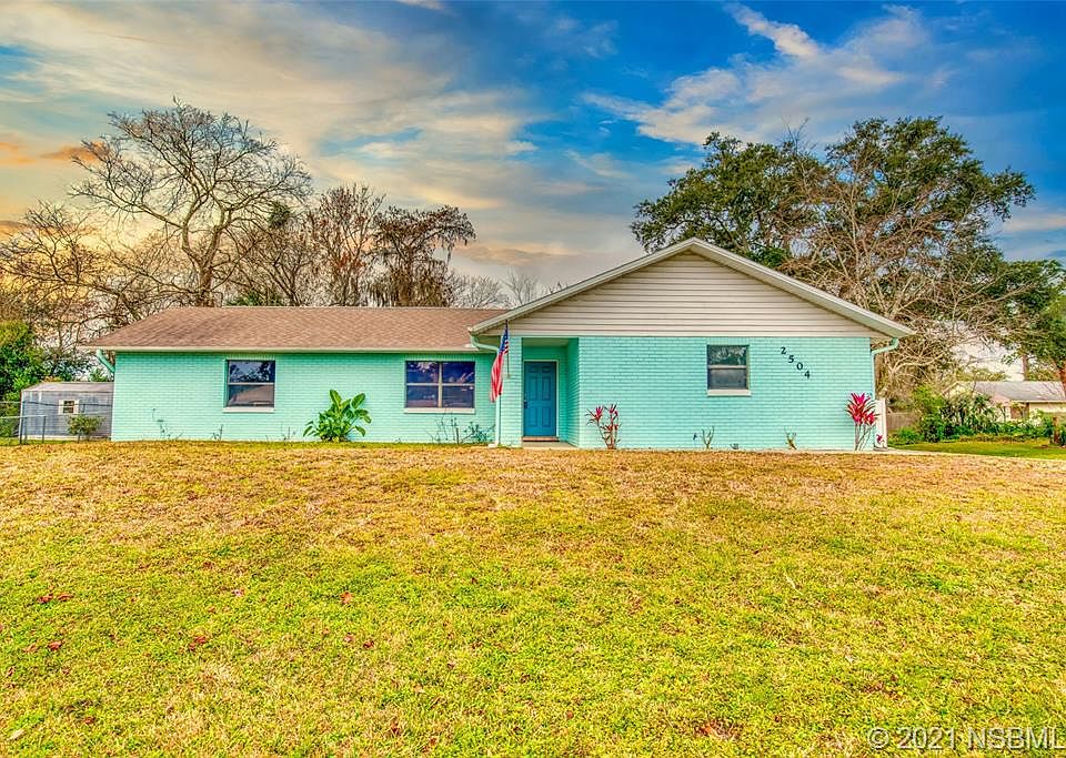 1st image of 2504 Vista Palm Dr