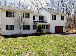 43 Cranberry Ridge Rd, Glocester, RI 02857