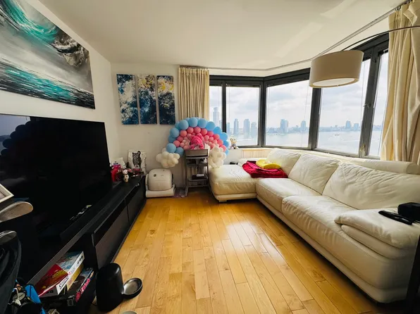 415 East 37th Street image 1 of 21