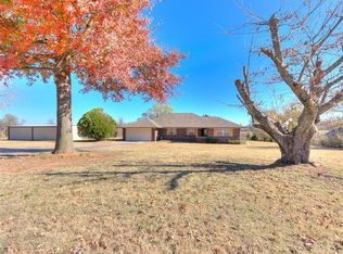 1308 N Sara Rd, Tuttle, OK 73089