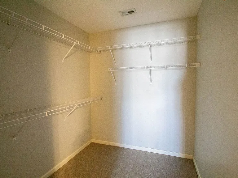 157 Hayesbury Ct — Photo 32