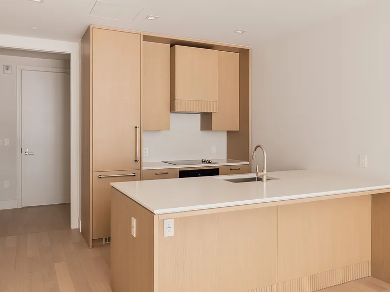 201 E 23rd St #3C — Photo 3