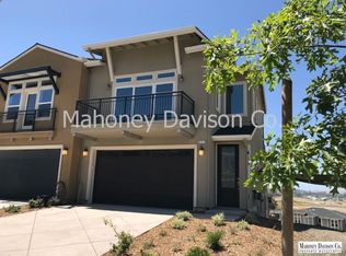 627 Jade St, Petaluma, CA 94952