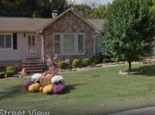 401 Springmont Dr, Hopkinsville, KY 42240