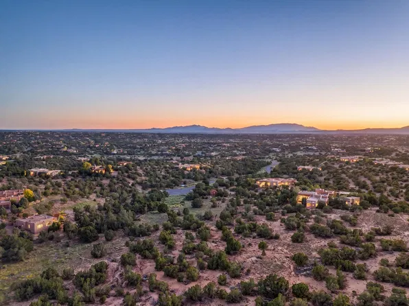 61 Hollyhock Cir, Santa Fe, NM 87506