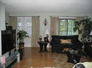 33 Village View Ter, Meriden, CT 06451