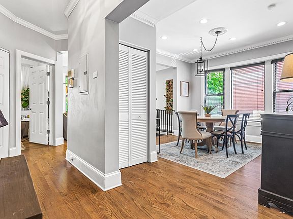 3rd image of 603 W Arlington Pl #1