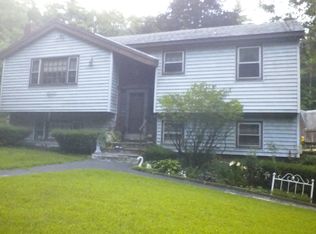 62 Thornell Rd, Newton, NH 03858