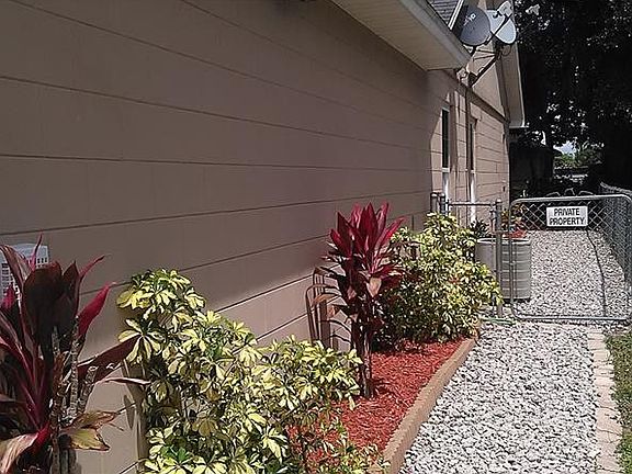 3rd image of 105 Madden Ave