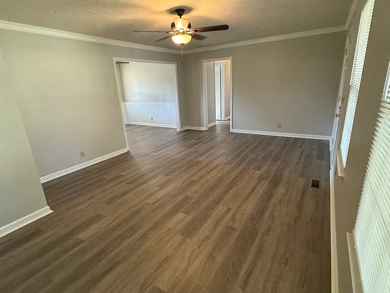 114 Bordeaux Ct — Photo 7
