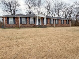 9021 Meadowlawn Dr, Brentwood, TN 37027