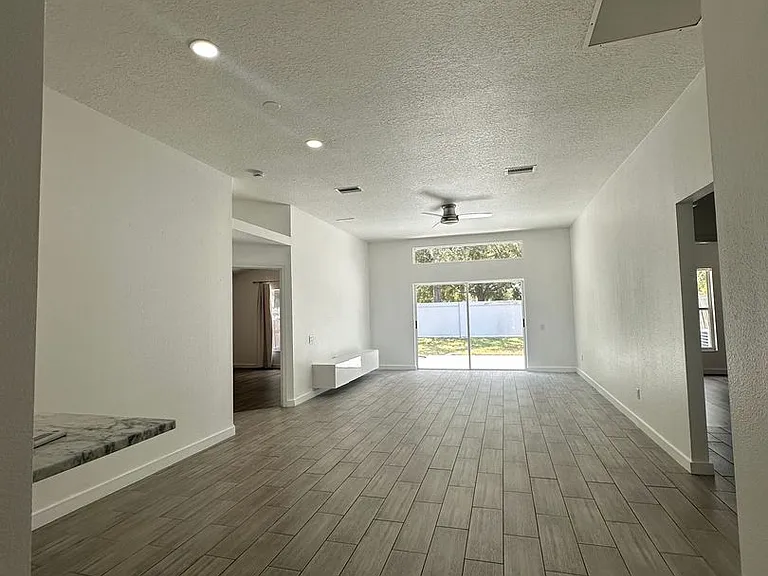 10421 Paragon Pl — Photo 3
