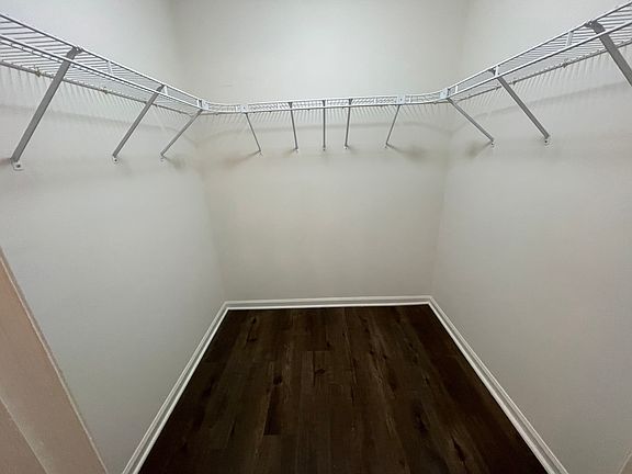 5th image of 111 Hunt Hollow Dr