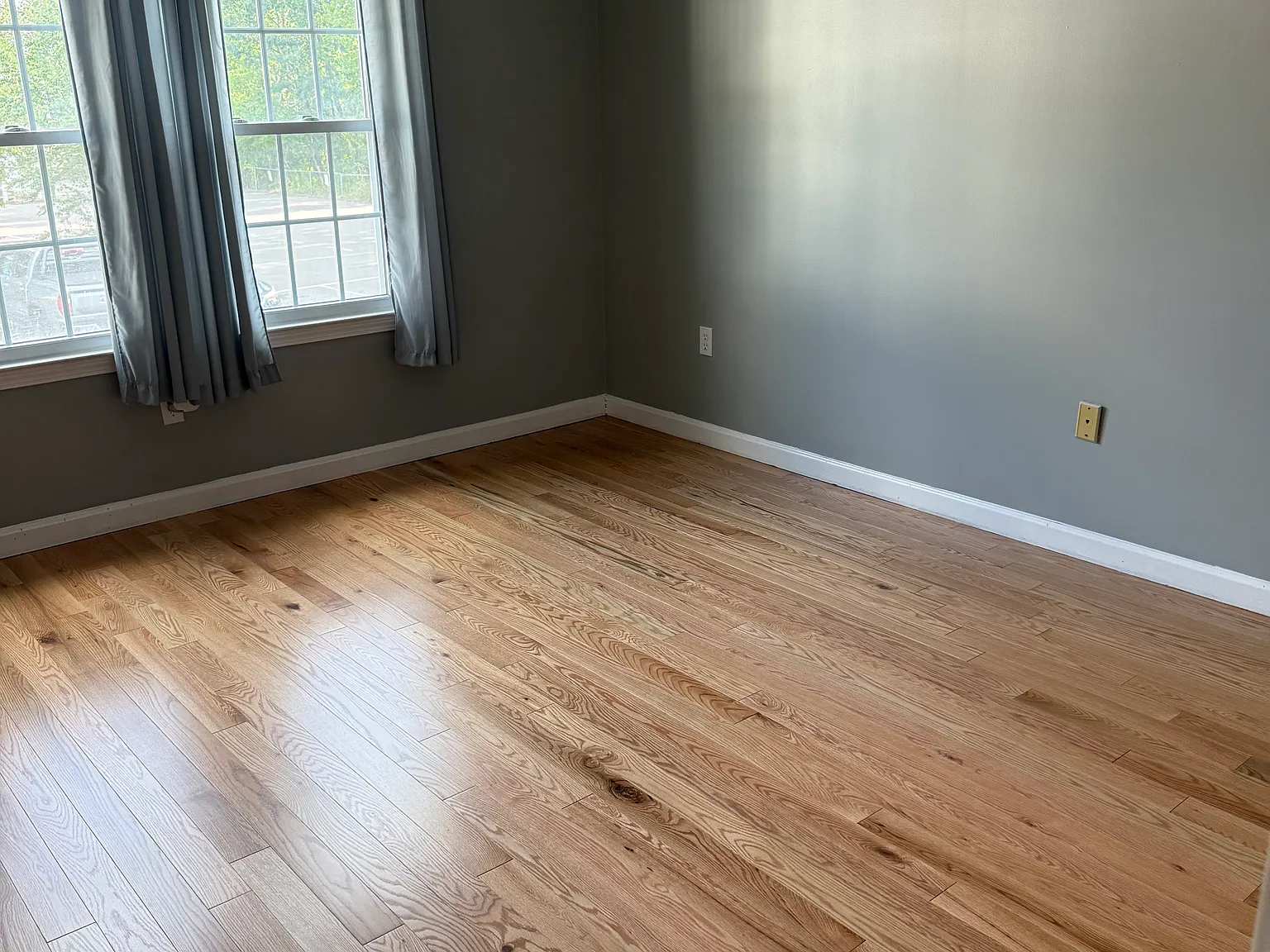 2 bed, 1.5 bath, 1040 sqft, $2,400 — Photo 3