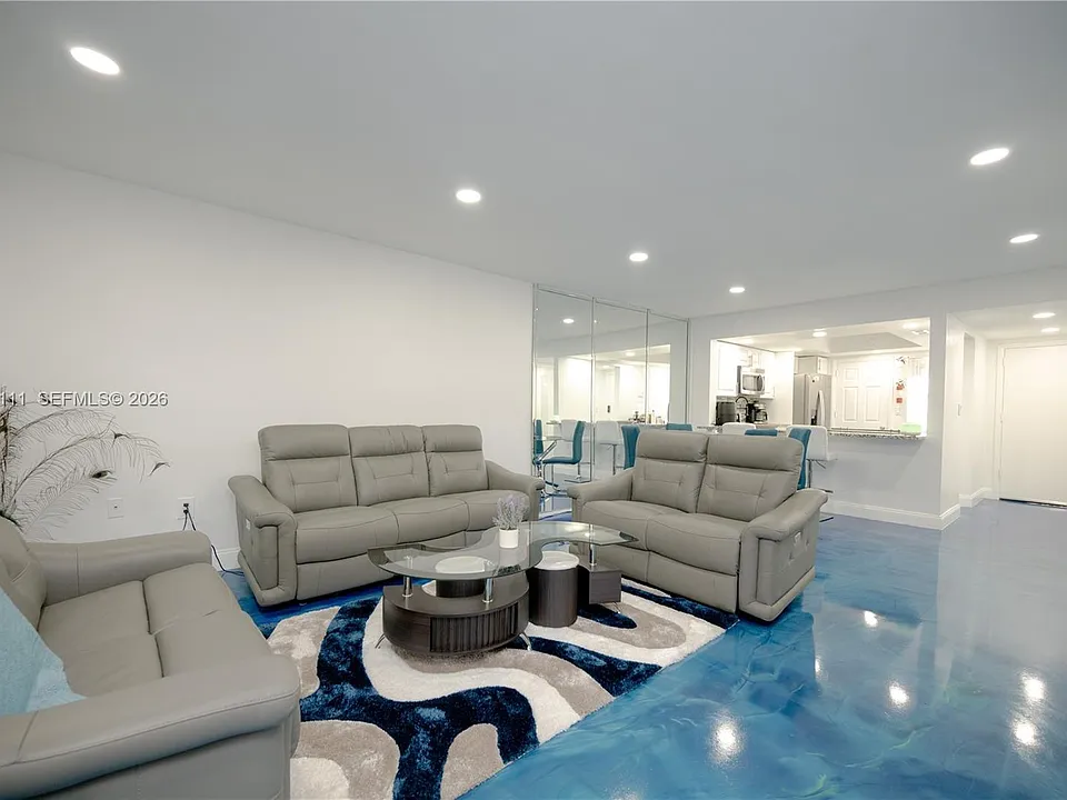 1551 NE Miami Gardens Dr #225