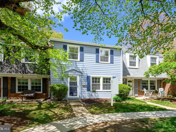 1740 Waldorf Ct, Crofton, MD 21114