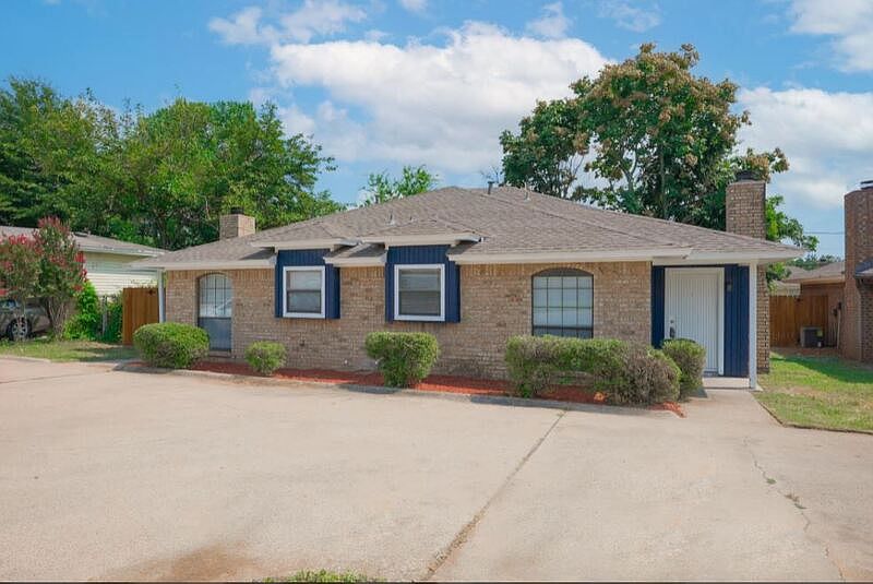 1st image of 2024 Wesley Dr #B
