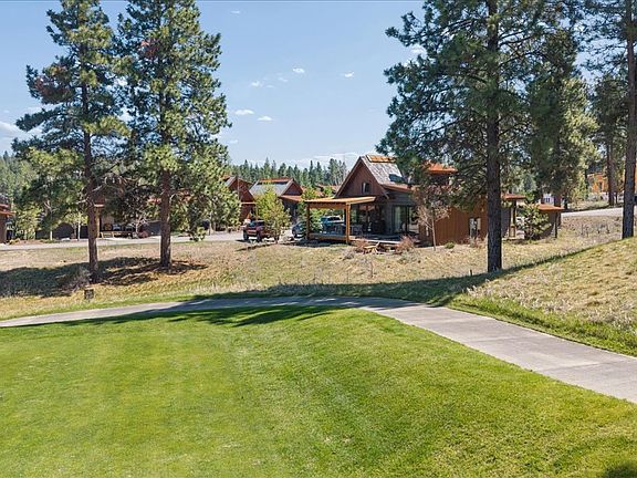 3rd image of 47 Cottage Lake Vw