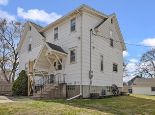 1226 Hintgen Ct, La Crosse, WI 54601