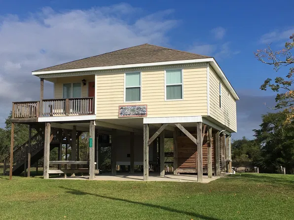 10052 W Park Rd, Bay Saint Louis, MS 39520