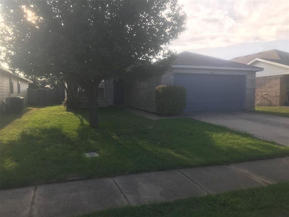 1st image of 902 Post Oak Trl