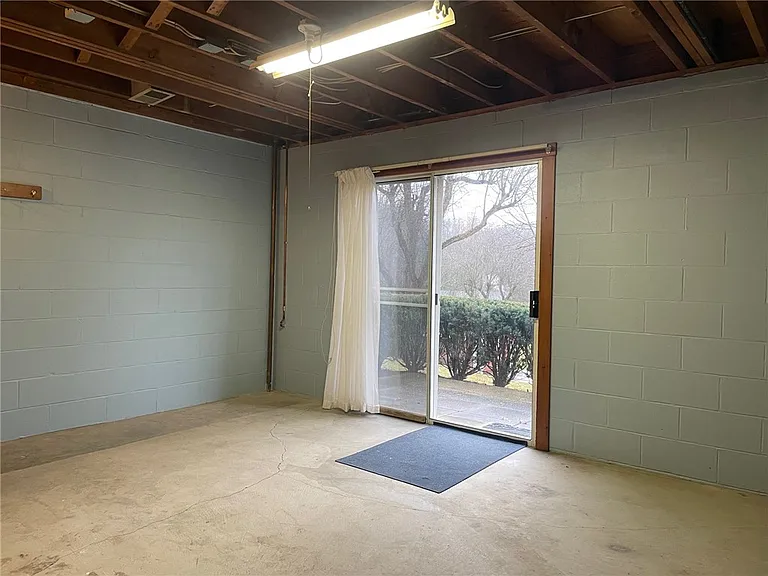 6121 Old William Penn Hwy — Photo 24