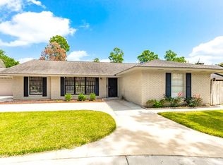 5750 Gladys Ave, Beaumont, TX 77706