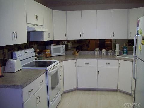 2nd image of 26 S Kennedy Dr
