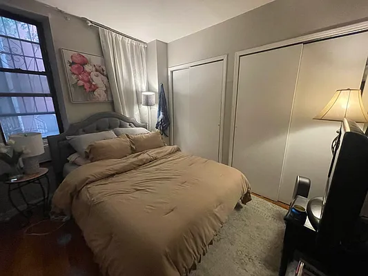 Rented by Eric Goodman Realty Corp | media 10