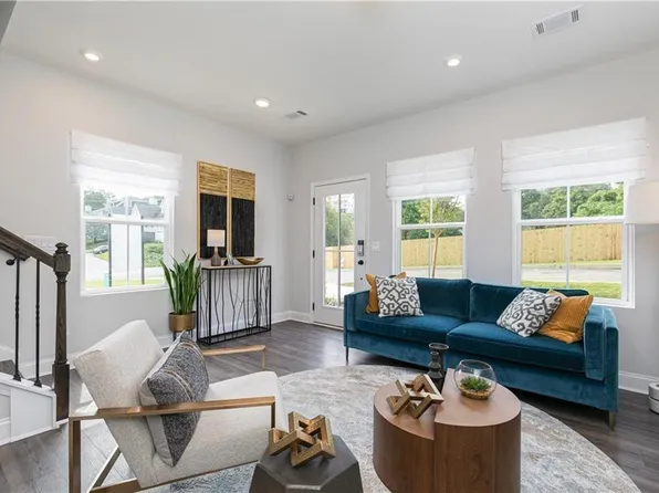 1205 Skylar Ln SE, Atlanta, GA 30315