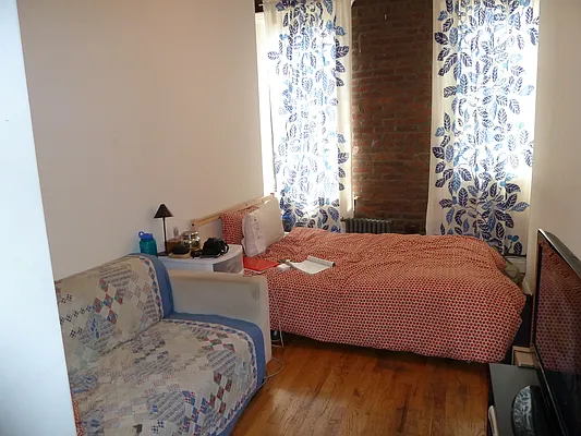 Rented by Prince Real Estate Associates LLC | media 16