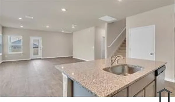 3681 Zenith Rd — Photo 3