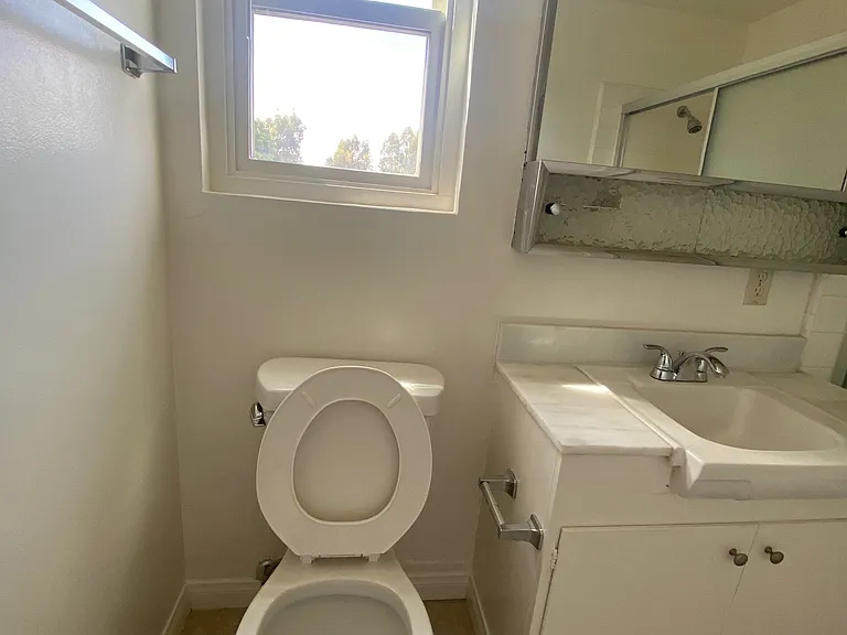 309 Cornell Dr #L — Photo 17