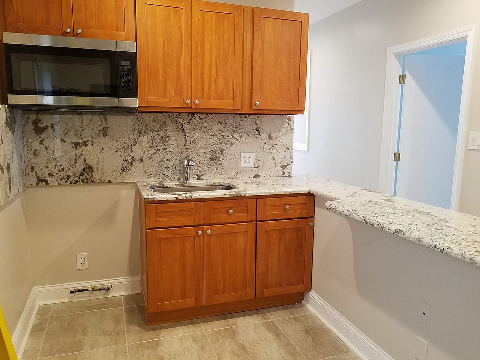 1st image of 2644 W 47th St #1F