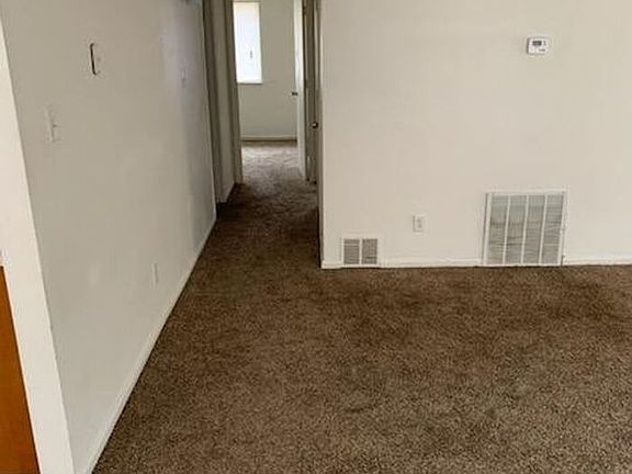 4th image of 100 Eastland Dr APT F40