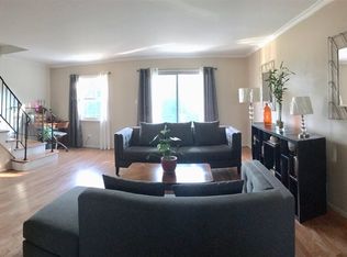 112 W 58th St, Bayonne, NJ 07002