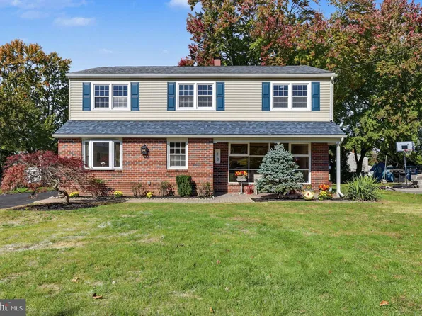 13 Fairway Dr, Plymouth Meeting, PA 19462