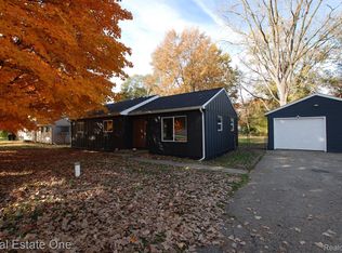 1366 Kettering St, Burton, MI 48509