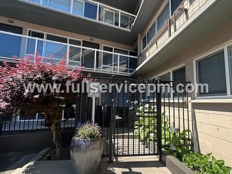3151 Alki Ave SW #37 — Photo 4