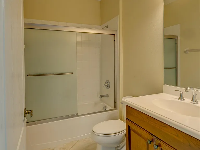 4910 Newport News Cir — Photo 21