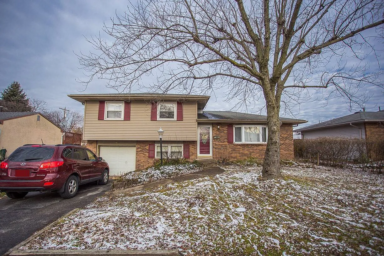 5244 Tuxworth Dr photo 1