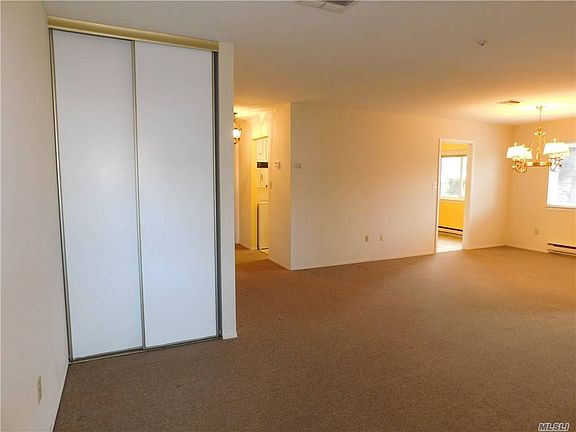 2nd image of 602 Cabot Ct E